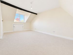 Bedroom- click for photo gallery